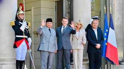 Habis Ketemu Macron, Anak Sekolah Indonesia Mendadak Harus Belajar Bahasa Prancis