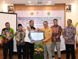 Program Guru Non-ASN KEI di Kepulauan Sumenep Raih Apresiasi Bupati